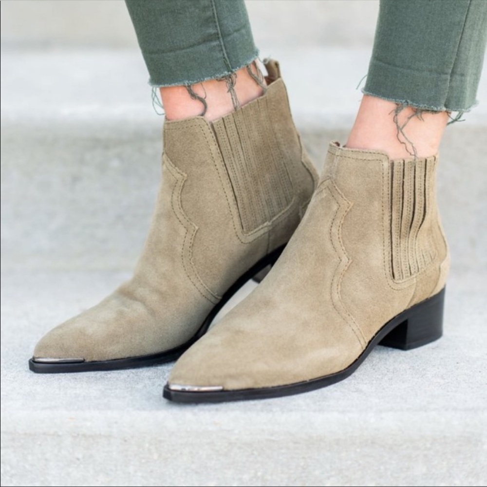 Marc Fisher LTD Womens Yohani Suede Cowboy, Western Boots Beige 7.5